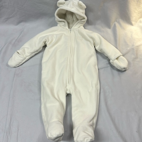 Old Navy - fleece convertible bunting bag/snow suit. Size 6-12 months - Picture 1 of 4